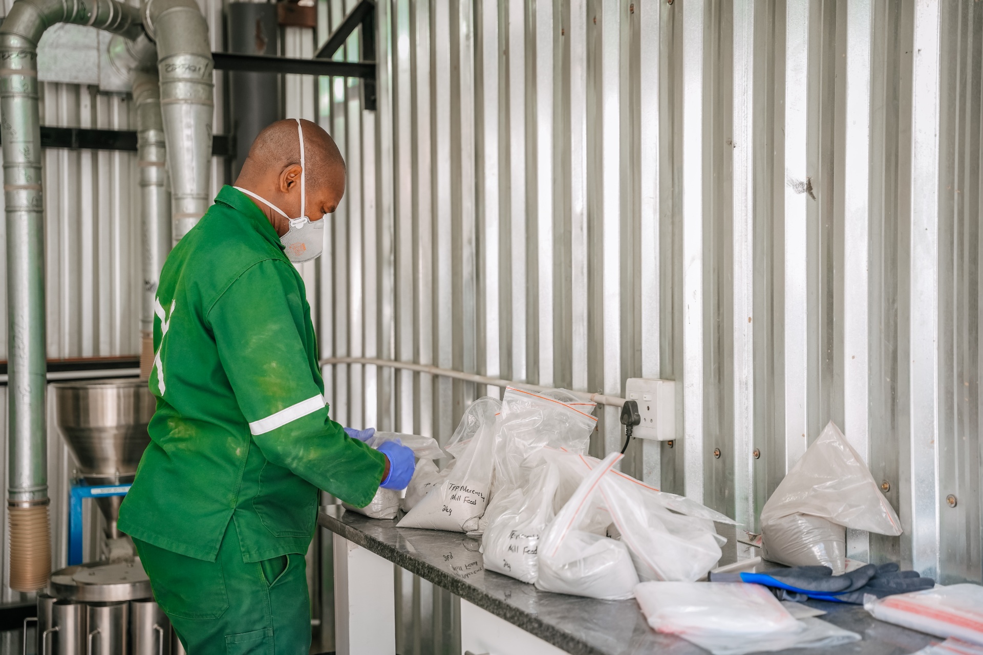 DSC04931 - mineral assay services -
